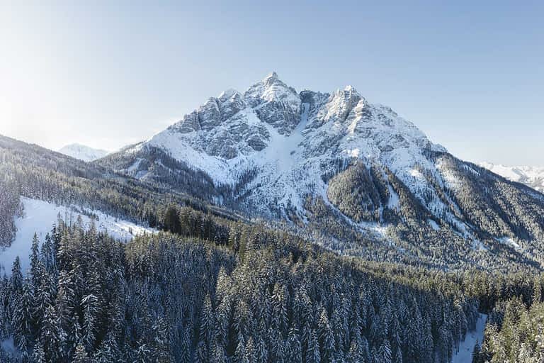 andre-schoenherr-tvb-stubai-winter-landscape-serles