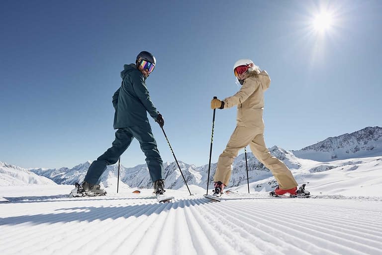 Skiurlaub Stubaier Gletscher - 4 individuelle Skigebiete, zahlreiche Pistenkilometer und eine große Varietät an verschieden schweren Routen erwartet euch beim Skifahren im Stubaital!